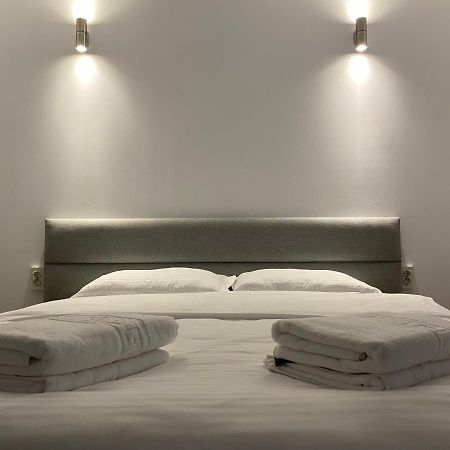 Modern House Hotel Sighetu Marmatiei Luaran gambar