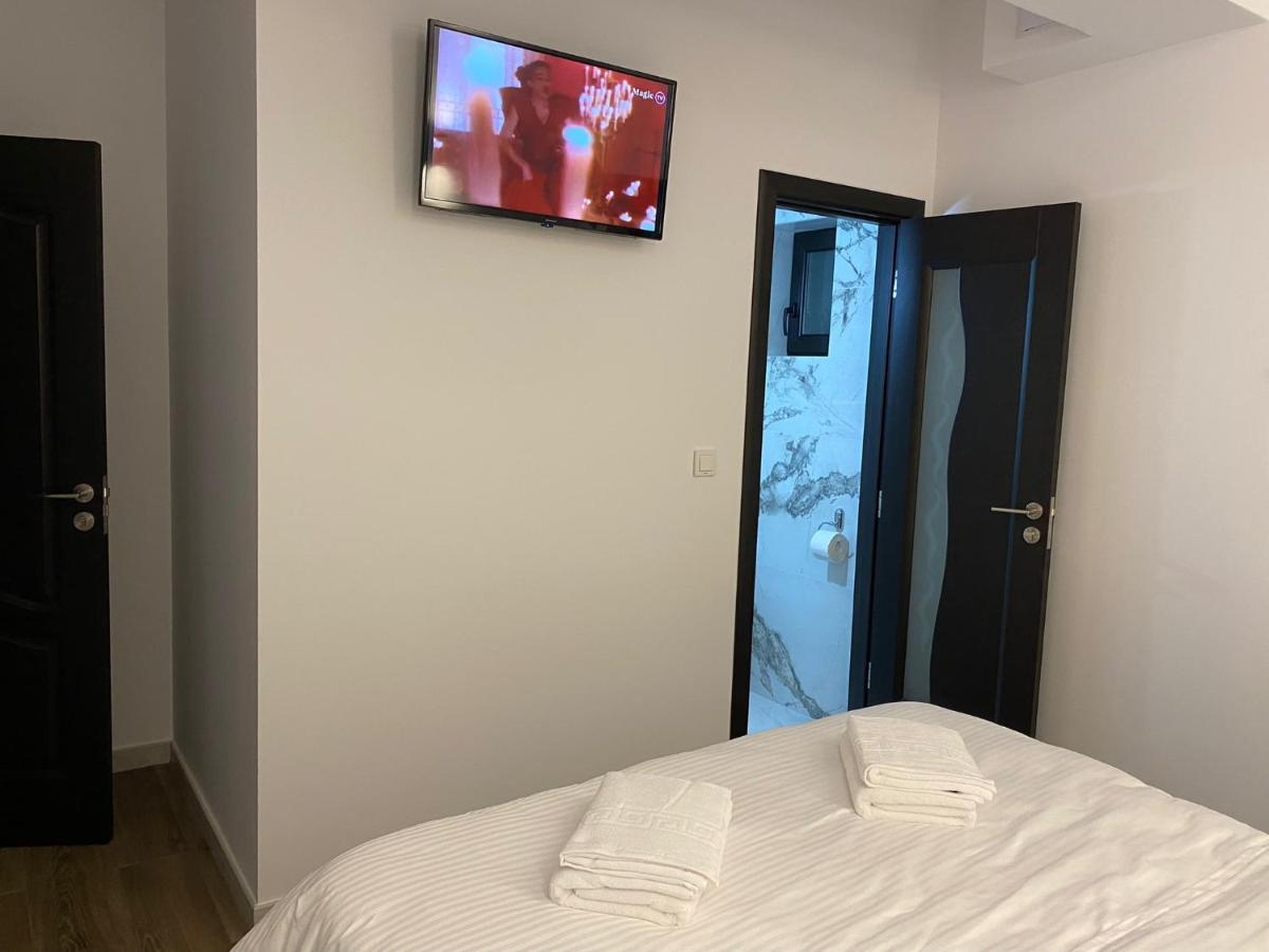 Modern House Hotel Sighetu Marmatiei Luaran gambar