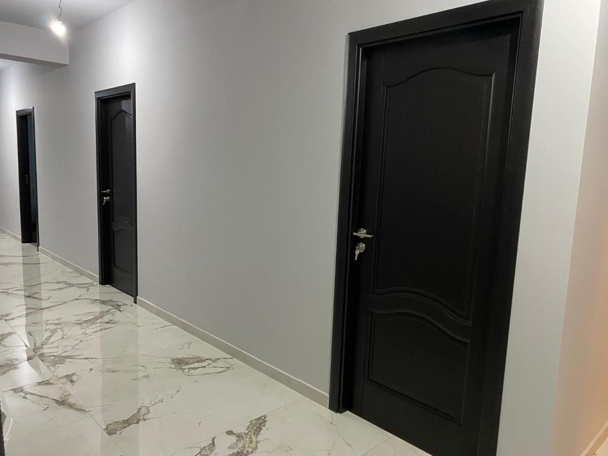 Modern House Hotel Sighetu Marmatiei Luaran gambar