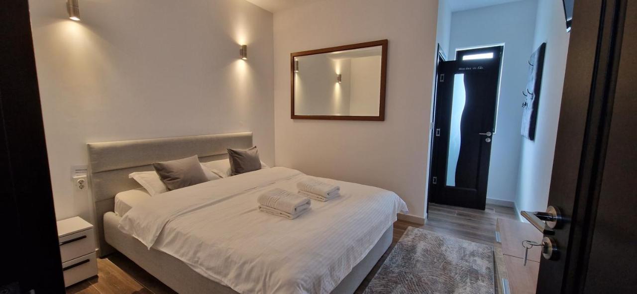 Modern House Hotel Sighetu Marmatiei Luaran gambar